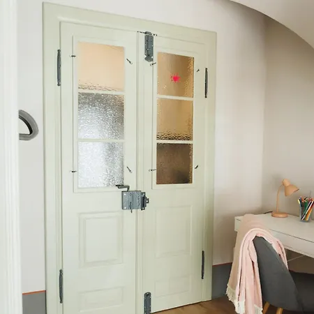 Stylish In The Baroque House Лёбау